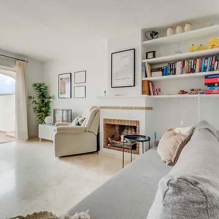 Daire 128 - Beautiful Townhouse With Pool,