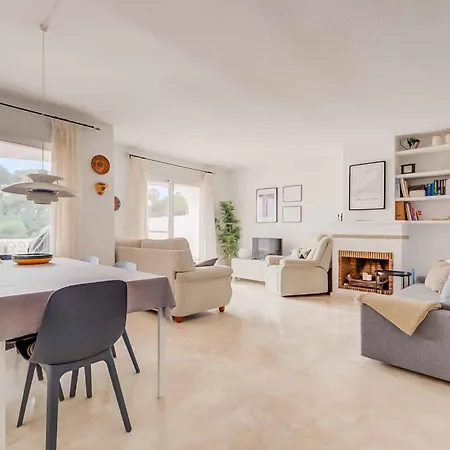 128 - Beautiful Townhouse With Pool, * Benalmádena