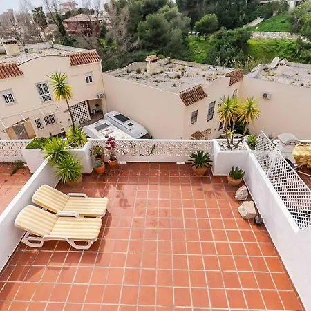 128 - Beautiful Townhouse With Pool, Benalmádena