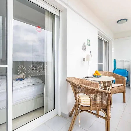 128 - Beautiful Townhouse With Pool, Daire