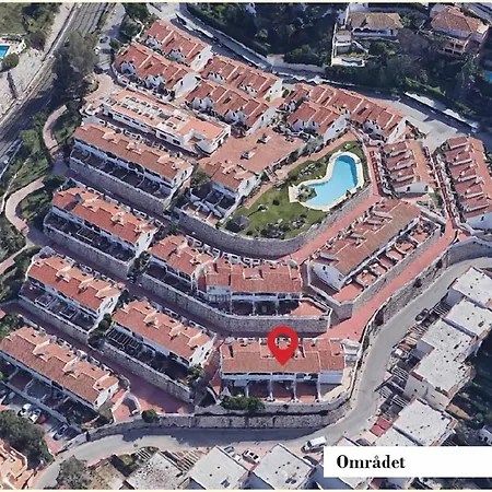 128 - Beautiful Townhouse With Pool, Daire *